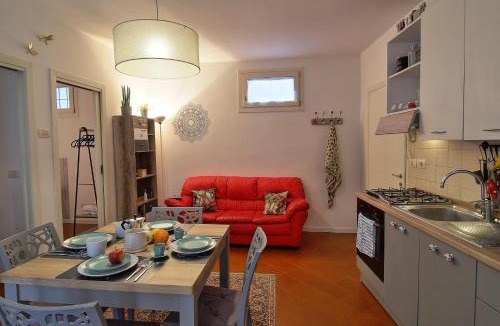 Lazise Old Town Apartment | Casa Peppa