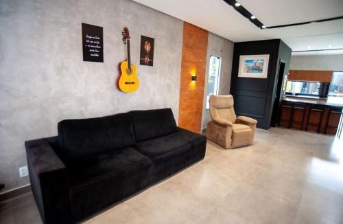 Jacone House | Casa pet friendly c piscina churrasqueira e wi-fi