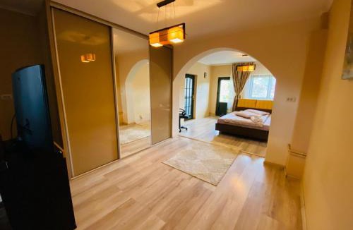 Corbi House | Casa Petrişor
