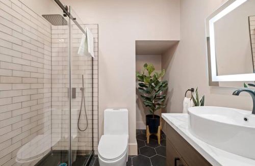 Capitol Hill House | Casa Picasso in North Capitol Hill- Rose Period