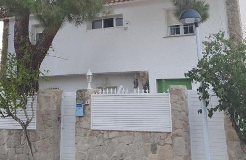 Mostoles House | Casa Pinares