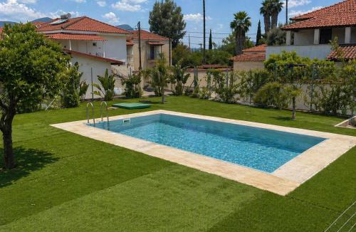 Anemomilos House | Casa Plati 1 - Modern Escape with Pool & Garden