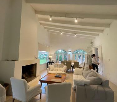 Gualeguaychu House | Casa premium con piscina cerca del Country Golf Club