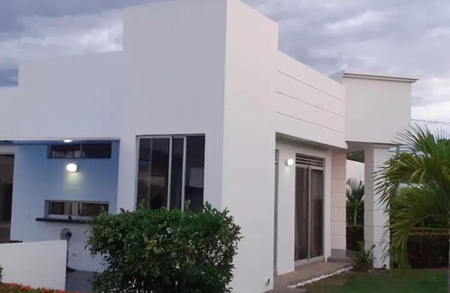 Melgar House | Casa Quinta con Piscina Privada en El Imperio Tolima