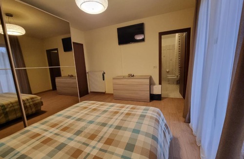 Cordenons Apartment | Casa Raut - Spacious 2-Bedroom or 3-Bedroom Apartment near Pordenone and Aviano - Quiet Area