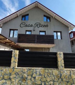 Razim Lake House | CASA RIZEA