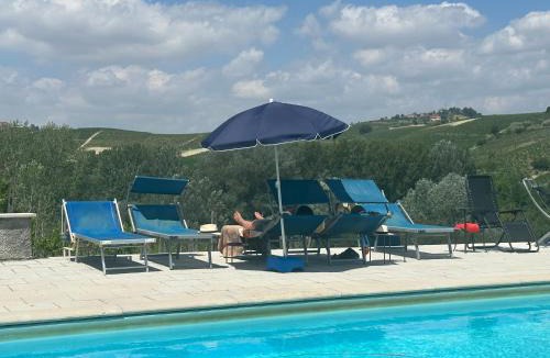 Alice Bel Colle House | Casa Roberto Pool with Bar 5 bedrooms 2 bathrooms Great For Groups