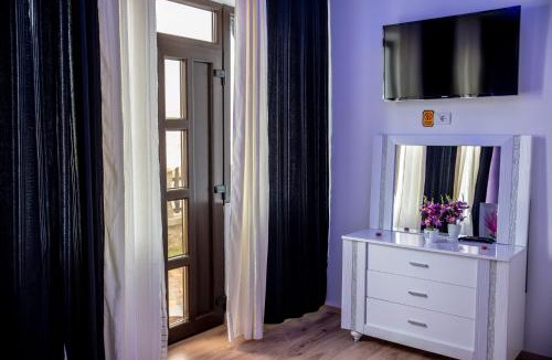 Pestisani House | Casa Robi