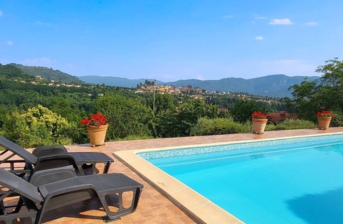 Barga Villa | Casa Roc, Private Pool, & Arguably Best View In Barga! WIFI. Walk to rest/bar