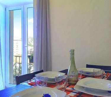 Casa Papa Apartment | Casa Roca - Elegante e ampio appartamento a due passi dal centro, FREE PARKING
