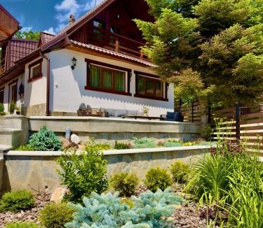 Hangu House | Casa Rogin