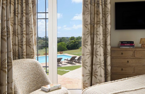 Gale Villa | Casa Rosa dos Ventos