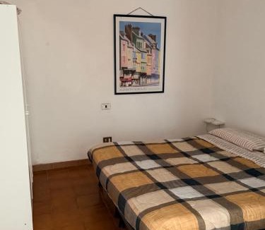 Lodi Apartment | casa rosa