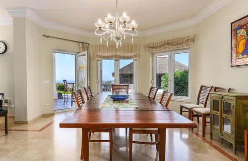 New Golden Mile Villa | Casa Rosas