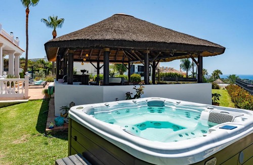 New Golden Mile Villa | Casa Rosas