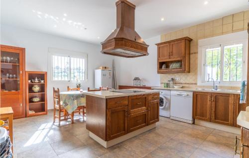 New Golden Mile House | Casa Rosas