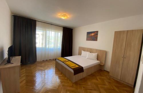 Orsova House | Casa RoxAmy