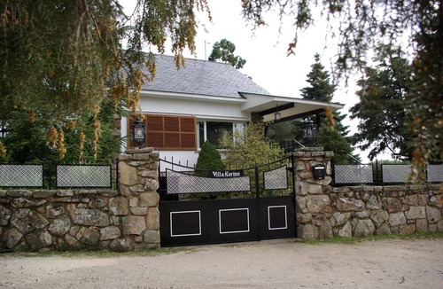 Valdemanco Ski Chalet | Casa rual completa de 12 plazas max. en la sierra de madrid