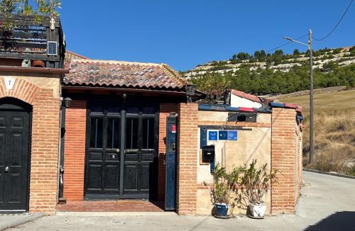Velliza House | Casa Rural Alfoz, -Tiny house- con patio privado y barbacoa