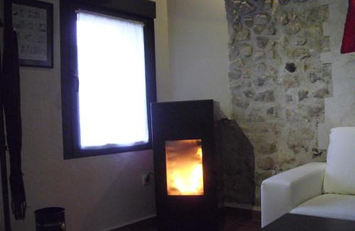 Cabanas de Polendos House | Casa Rural con Jacuzzi La Dulce