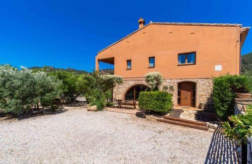 Prat de Comte House | Casa rural en Terra Alta con vistas al Tossal d'Engrilló, cerca de la Vía Verde, espacios exteriores, doble barbacoa, ideal para familias, grupos y mascotas