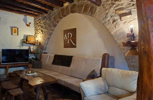 Enroig House | Casa Rustic Oh