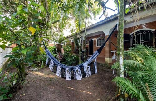 Guarau House | Casa rustica com Wi-Fi, garagem e aceita pet