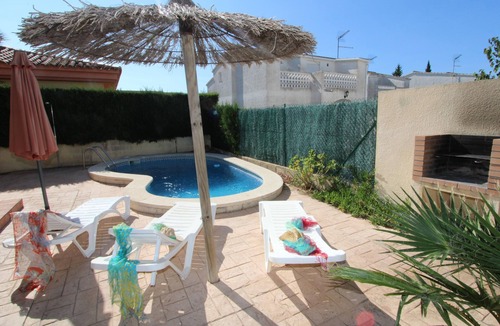 Riumar House | CASA SANDRA,Ideal house for your holidays near the sea, free wifi, air conditioning option, private pool, pets allowed, dog’s beach