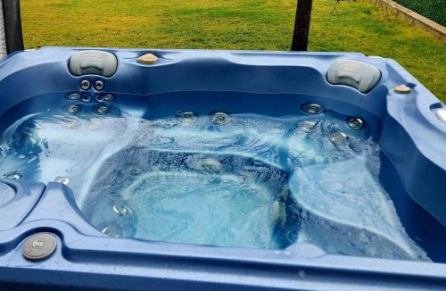 Merei Villa | Casa Senik Monteoru Piscina ,Jacuzzi Sauna, Ciubar