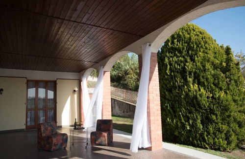 Solonghello Villa | Casa Serena - Unique Retro/Classic Villa in Wine Country near Milan Terrace View