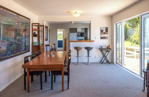 Oneroa House | Casa Sol – Central Oneroa Retreat