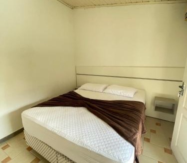 Canto Grande House | Casa Sol - Com Piscina - Praia de Mariscal - SC