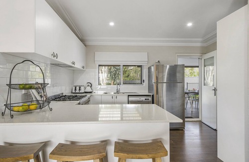 Camden Head House | Casa Sorella – family home by the beach