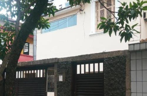 Marape House | Casa Studio Home Oficce - Esp Térreo Priv c Garagem - Qto Family Wi-Fi a 200 mts da Praia