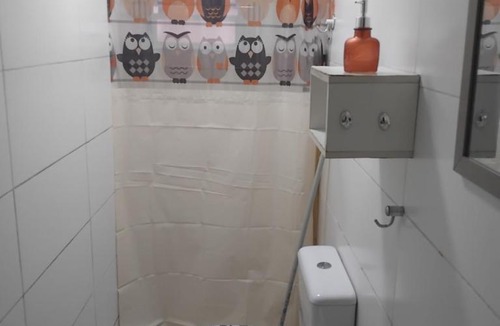 Marape House | Casa Studio Home Oficce - Esp Térreo Priv c Garagem - Qto Family Wi-Fi a 200 mts da Praia
