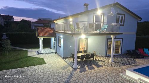 Radini House | Casa Tara