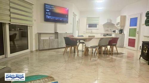 Radini House | Casa Tara