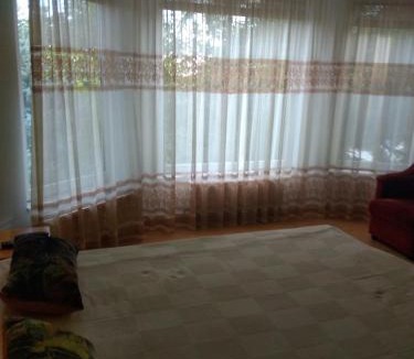 Cetariu House | Casa Tomson, free parking, ciubăr, piscină în natura