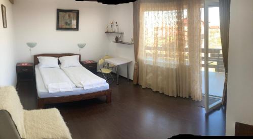 Cetariu House | Casa Tomson, free parking, ciubăr, piscină în natura