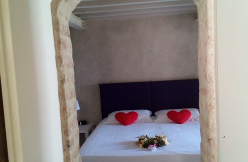Madonna dell'Olmo Bed & Breakfast | Casa Torre Allera