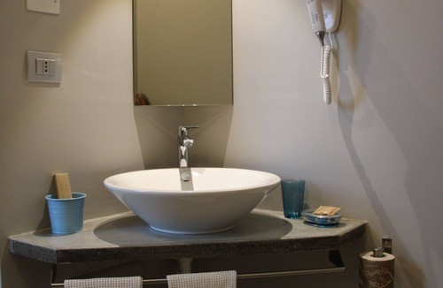 Madonna dell'Olmo Bed & Breakfast | Casa Torre Allera