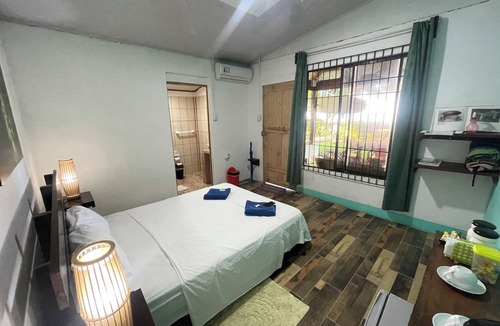 Tortuguero Hostel | Casa Turtle Bogue - Hostel