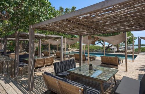 Guriu Village Hotel | Casa Uca