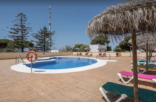 Los Canos de Meca House | “Casa Vacacional en Caños de Meca” with Shared Pool