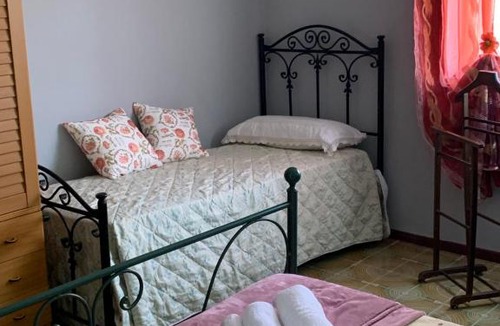Carlentini House | CASA VACANZA "PUNTELLO"