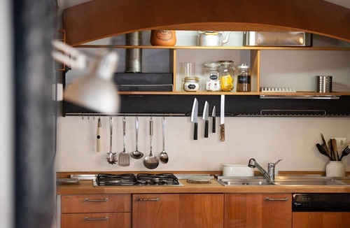 Sant' Ambrogio Apartment | Casa Vacanze La Francesca