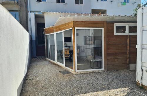 Marvila Hostel | Casa Vale Ecotainer