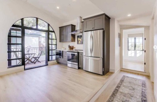 Upper East Apartment | Casa Valerio Unit #8-Boutique Suite in Downtown Santa Barbara