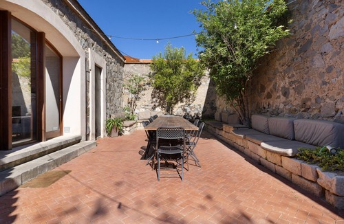 Riudecanyes House | Casa Vella Del Panta: Vacation Home with Sea Views, Private Pool, and Wi-Fi