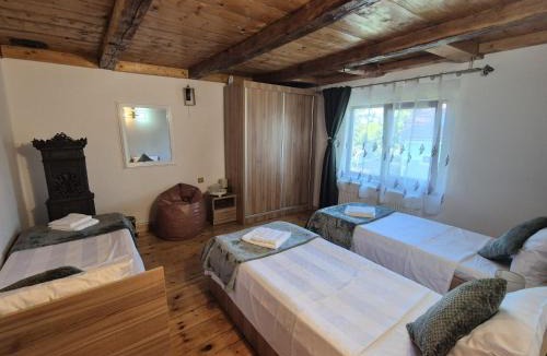 Lelese House | Casa Verde